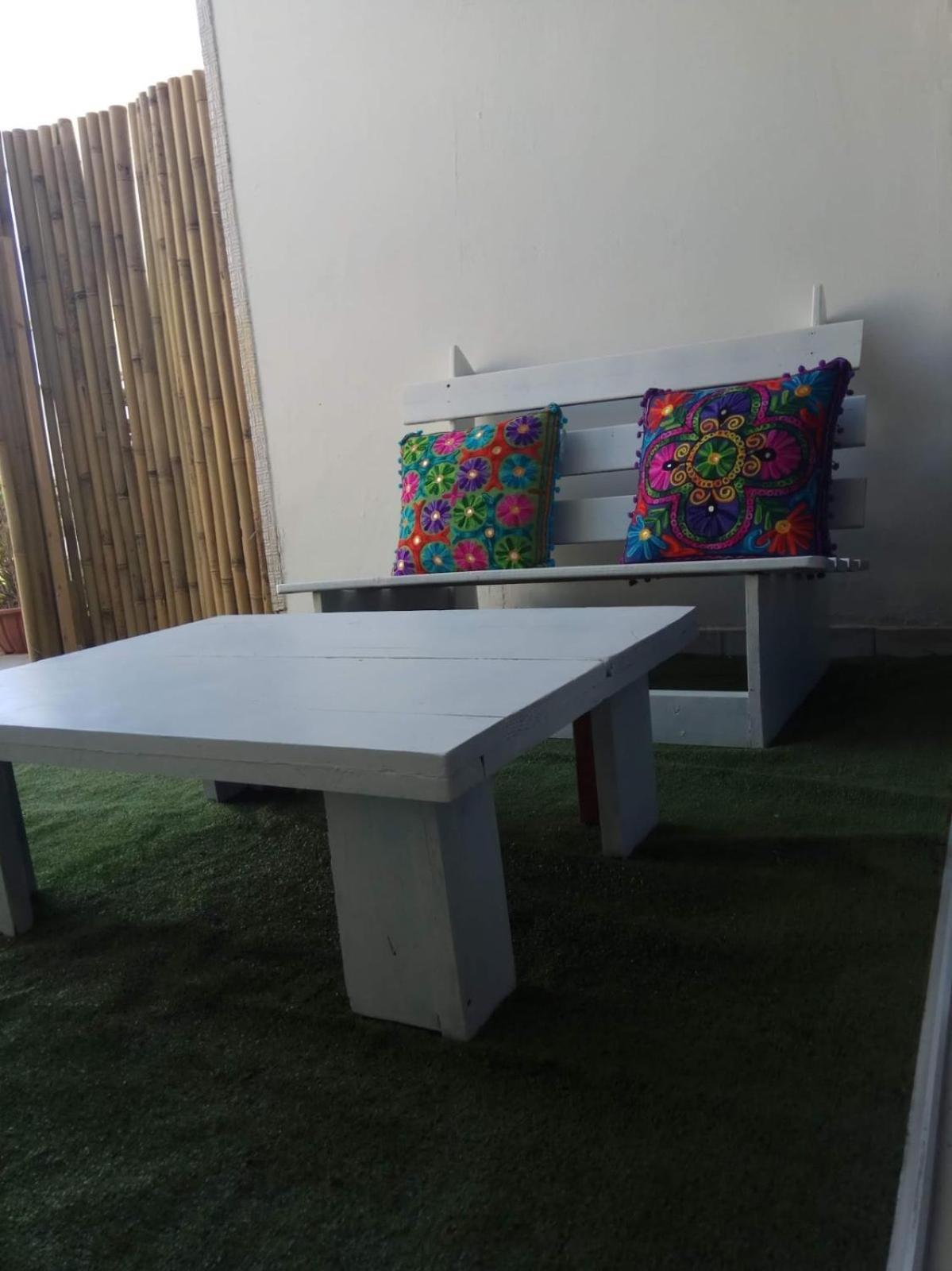 Stylish Apartment With A Patio Close To The Beach Eilat Exteriör bild