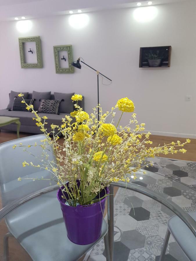 Stylish Apartment With A Patio Close To The Beach Eilat Exteriör bild